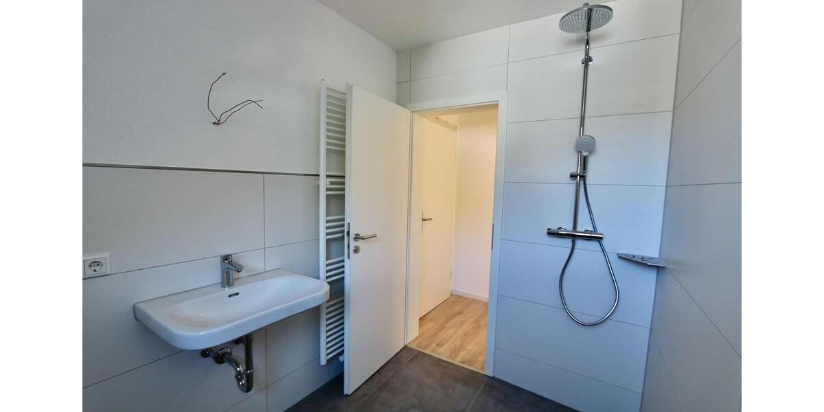 Dachgeschoßwohnung Overath - 3 Zimmer, 90 m&sup2;, 855&euro; | Angebot:25506990