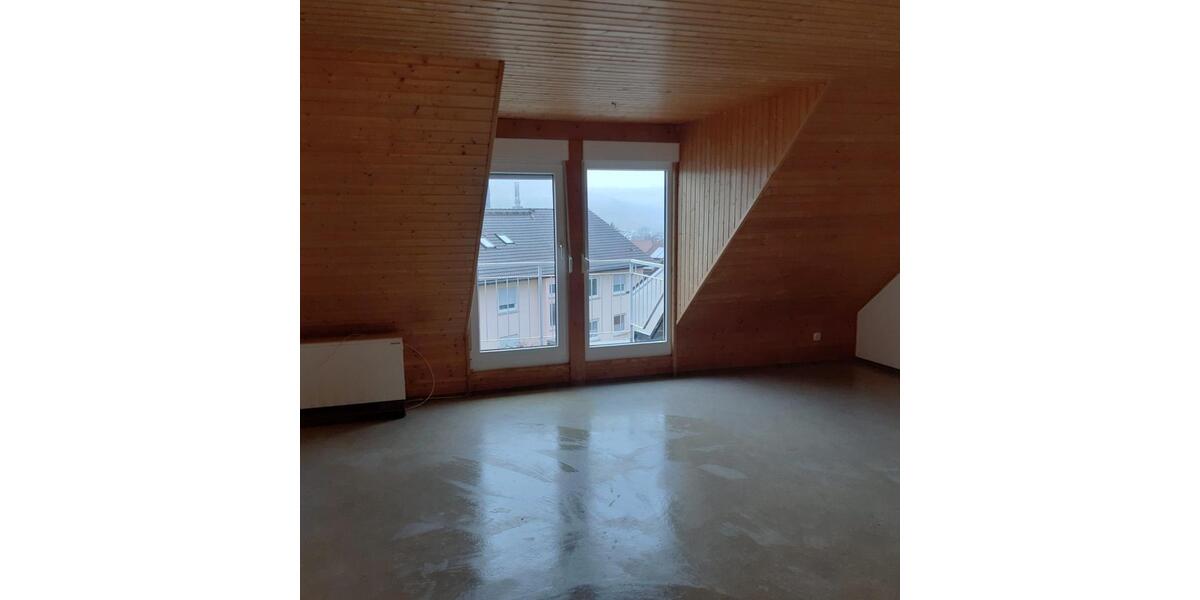 Dachgeschoßwohnung Bad Mergentheim - 2 Zimmer, 57 m&sup2;, 330&euro; | Angebot:25173343