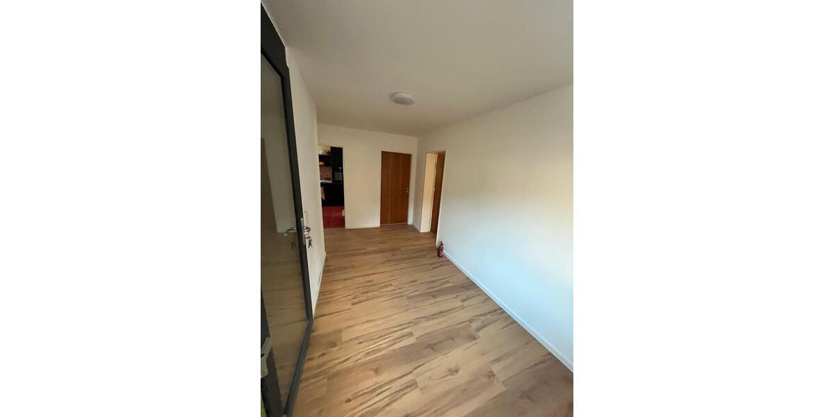 Wohnen auf Zeit Nürtingen - 6 Zimmer, 170 m&sup2;, 520&euro; | Angebot:26268216