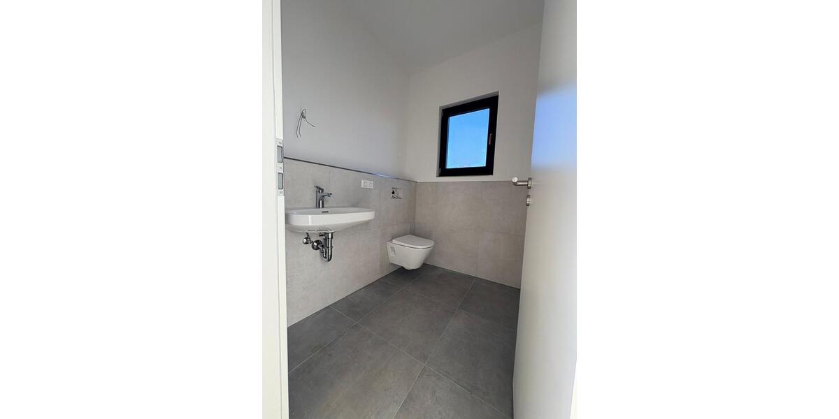 Einfamilienhaus Wunsiedel - 5 Zimmer, 155 m&sup2;, 1.550&euro; | Angebot:24478086