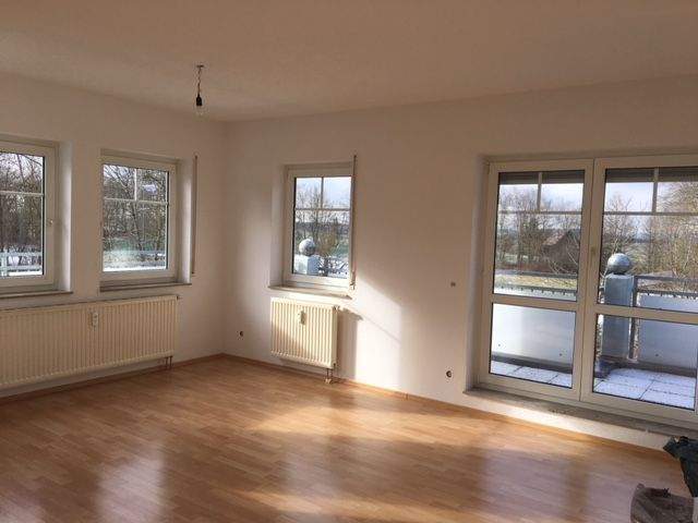 Etagenwohnung Trossingen - 3 Zimmer, 85 m&sup2;, 890&euro; | Angebot:24848237