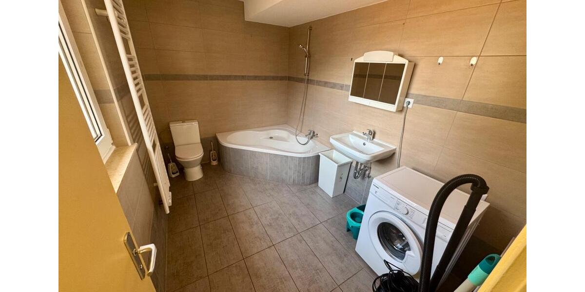 Erdgeschoßwohnung Uffenheim - 3 Zimmer, 91 m&sup2;, 820&euro; | Angebot:26123383