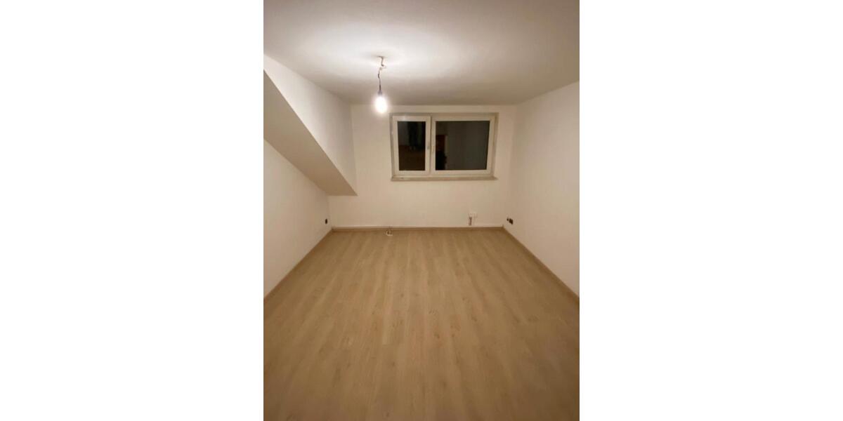 Etagenwohnung Duisburg Hamborn - 2 Zimmer, 60 m&sup2;, 330&euro; | Angebot:24806606