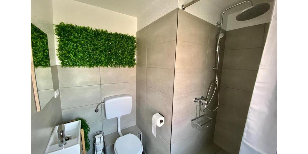 Wohnen auf Zeit Neukirchen - 8 Zimmer, 160 m&sup2;, 18&euro; | Angebot:26252083