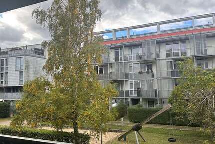 Wohnung zum Mieten in Berlin 1.004 € 93.62 m² 4 zimmer