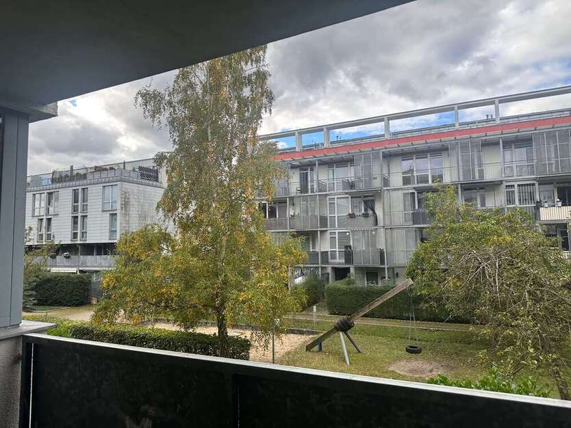 Wohnung zum Mieten in Berlin 1.004 € 93.62 m² 4 zimmer