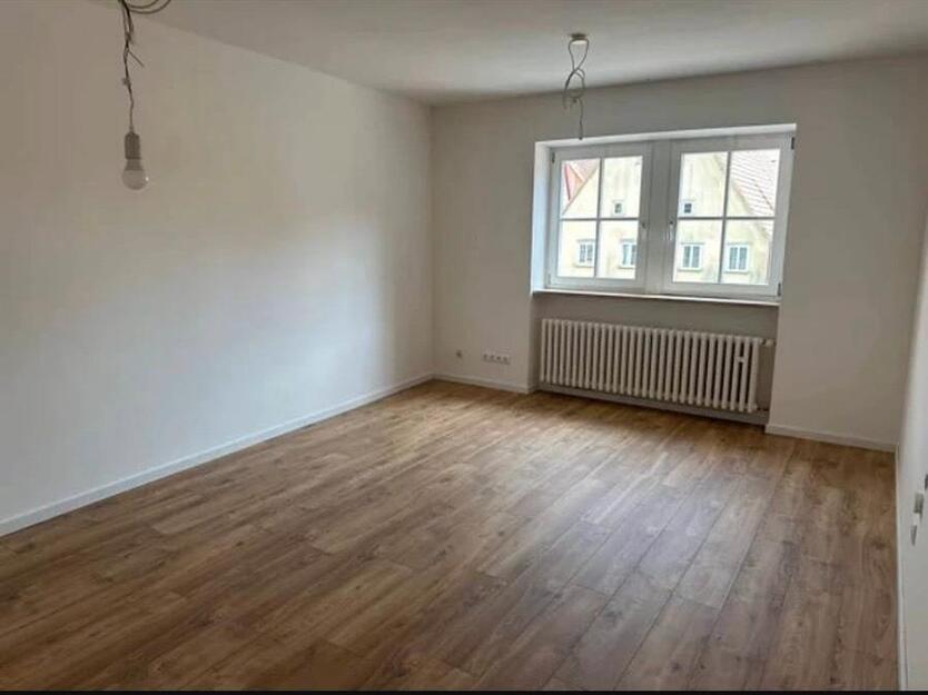Sanierte 3,5 Zimmerwohnung im Herzen von Röttingen