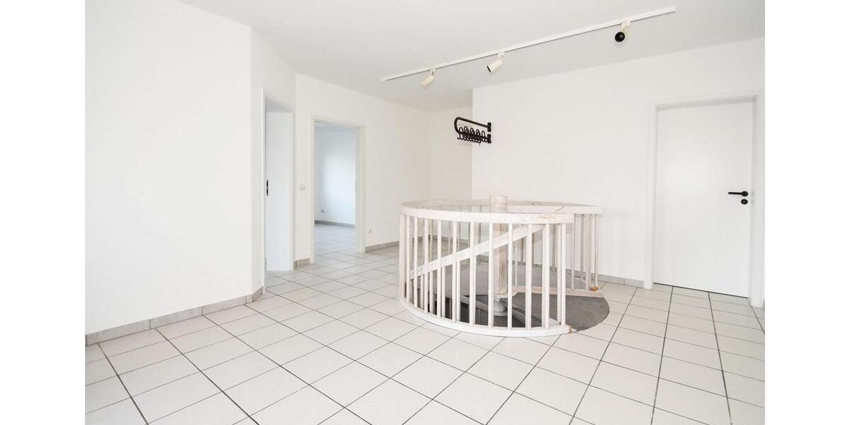 Maisonettenwohnung Pohlheim - 5 Zimmer, 175 m&sup2;, 1.390&euro; | Angebot:25809834