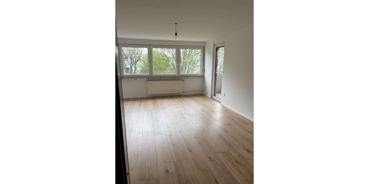 Etagenwohnung Ludwigsburg Hoheneck - 2 Zimmer, 63 m&sup2;, 860&euro; | Angebot:26216947