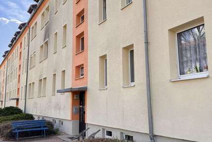 Wohnung Borna Neukirchen - 1 Zimmer, 30 m&sup2;, 350&euro; | Angebot:25919208