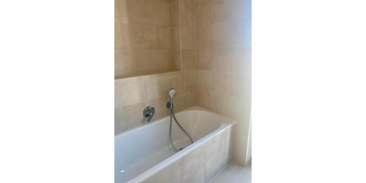 Etagenwohnung Schönefeld - 3 Zimmer, 78 m&sup2;, 1.600&euro; | Angebot:26039479