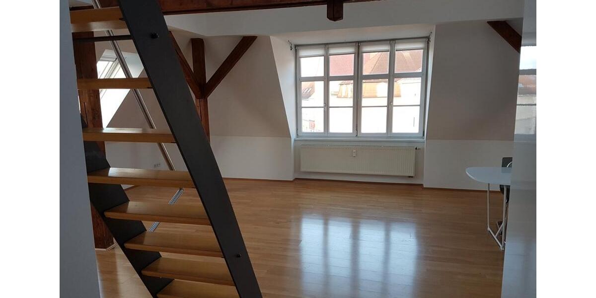 Maisonettenwohnung Weiden in der Oberpfalz - 2 Zimmer, 86 m&sup2;, 750&euro; | Angebot:26554773