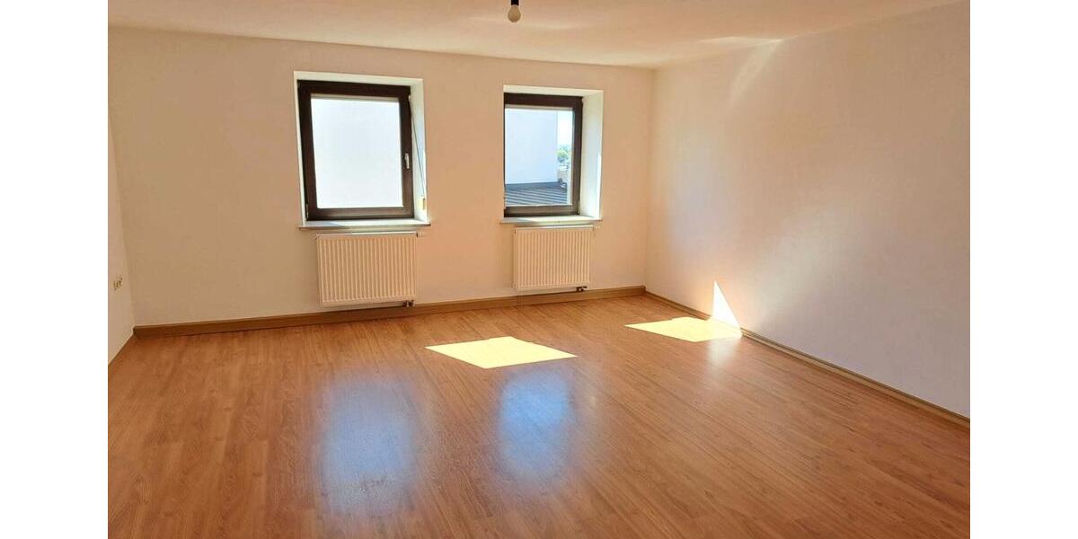 Etagenwohnung Tann - 4 Zimmer, 85 m&sup2;, 750&euro; | Angebot:26337392