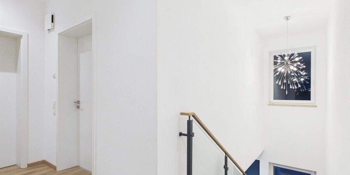 Doppelhaushälfte Moosinning Eichenried - 8 Zimmer, 315 m&sup2;, 3.900&euro; | Angebot:25708230