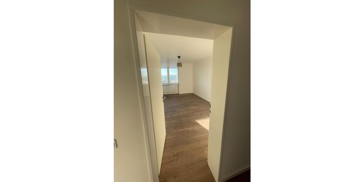 Dachgeschoßwohnung Bad Oldesloe - 4 Zimmer, 102 m&sup2;, 1.100&euro; | Angebot:26655363
