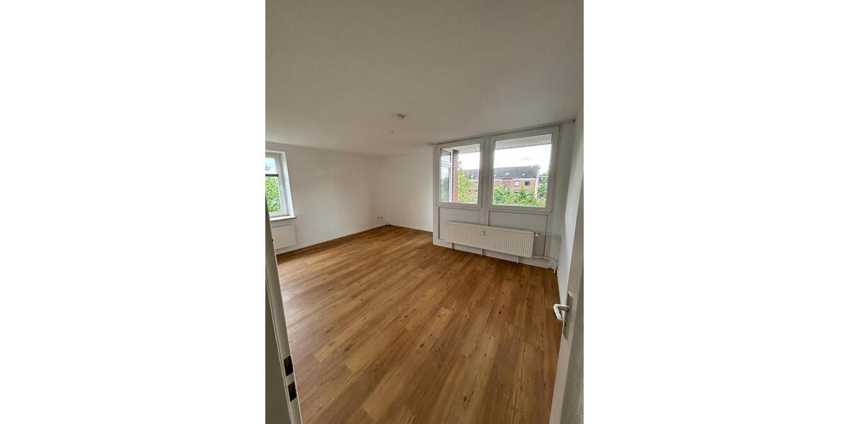 Etagenwohnung Neumünster - 3 Zimmer, 74 m&sup2;, 700&euro; | Angebot:26655362