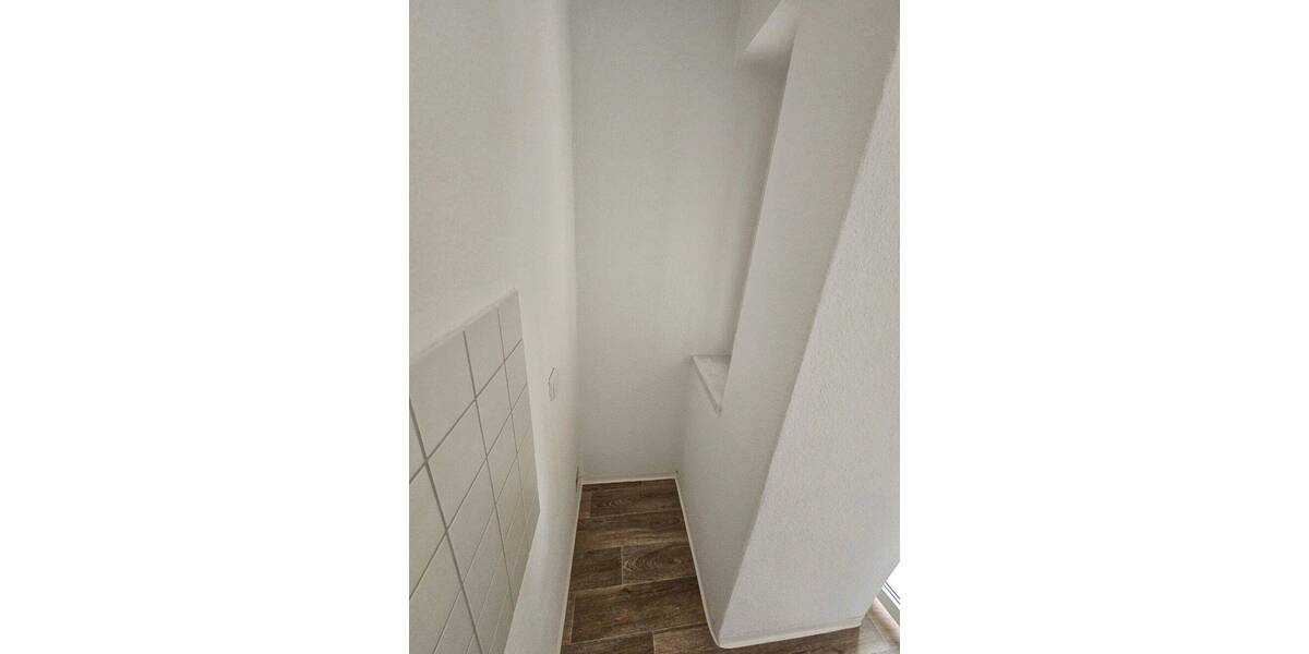 Etagenwohnung Altenburg Südost - 2 Zimmer, 50 m&sup2;, 305&euro; | Angebot:26786953