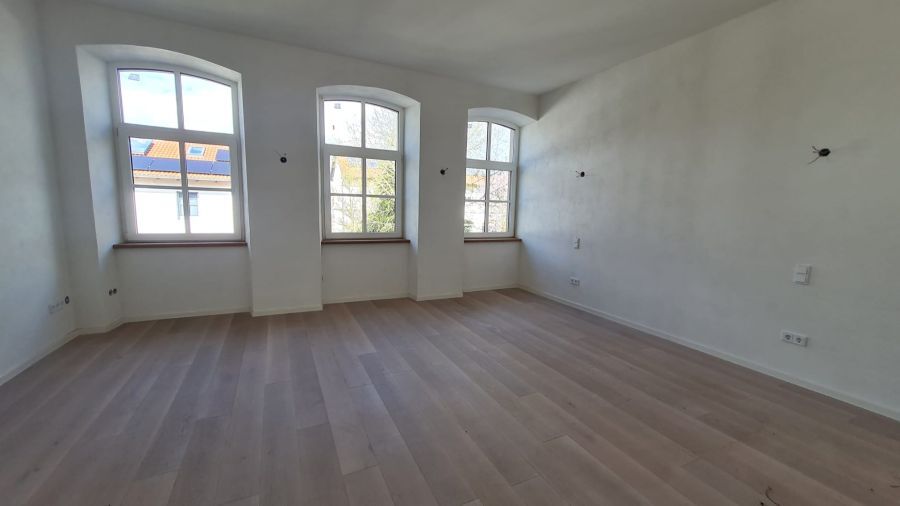 Blick ins Grüne - zentrale Wohnung 3-Zi + Wohnküche mit Garten - Erdgeschoßwohnung Marktbreit | Angebot:26157442