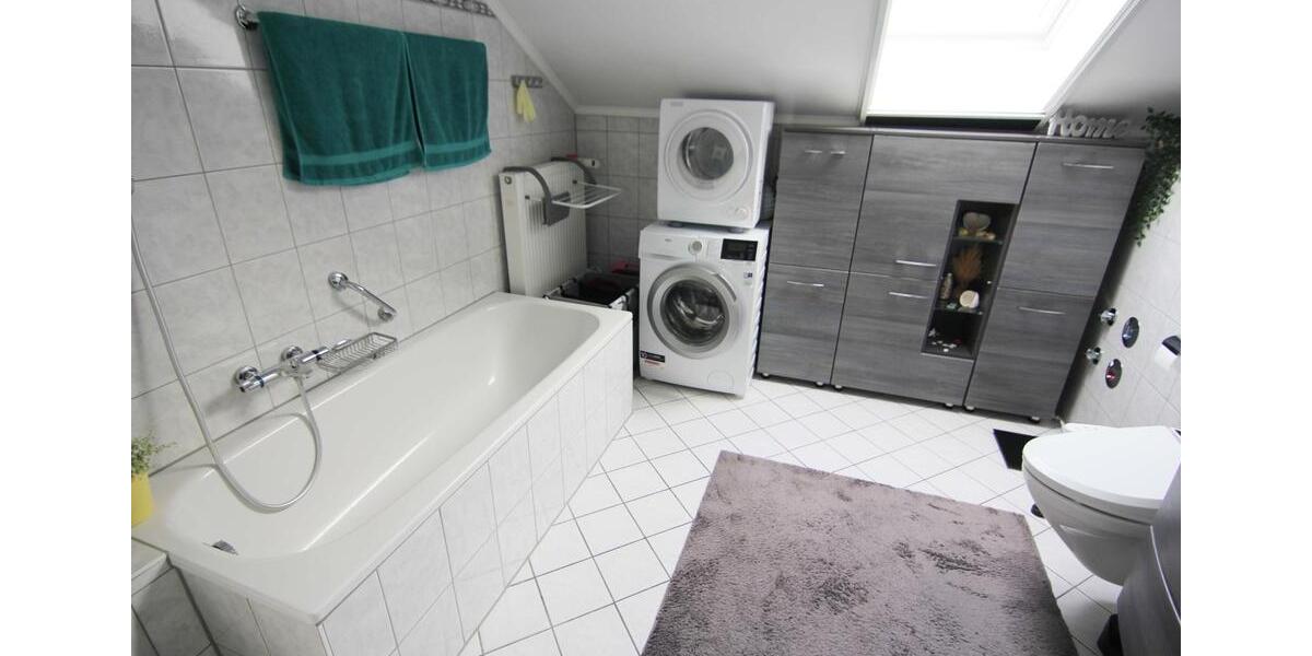 Dachgeschoßwohnung Bad Füssing - 4 Zimmer, 80 m&sup2;, 925&euro; | Angebot:24140547