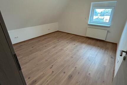 Wohnung zum vermieten im Dachgeschoss 3 zimmer