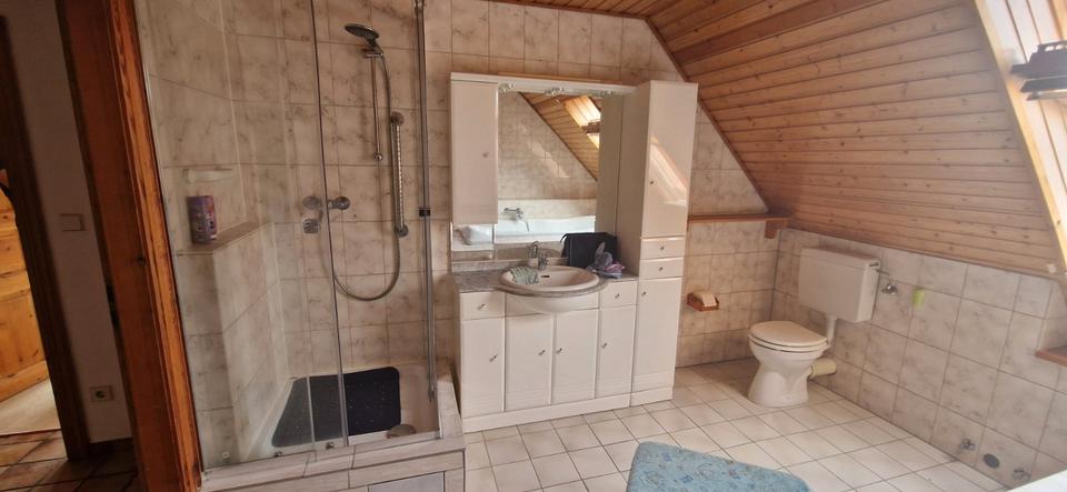 Dachgeschoßwohnung Wrestedt - 4 Zimmer, 133 m&sup2;, 950&euro; | Angebot:26103314