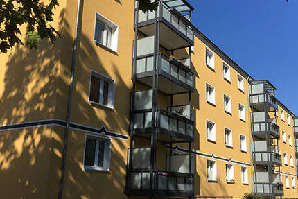 Helle 2-RaumWohnung mit großem Balkon - worauf warten Sie?