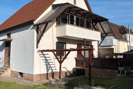 Haus Homburg - 6 Zimmer, 165 m&sup2;, 1.650&euro; | Angebot:26197277