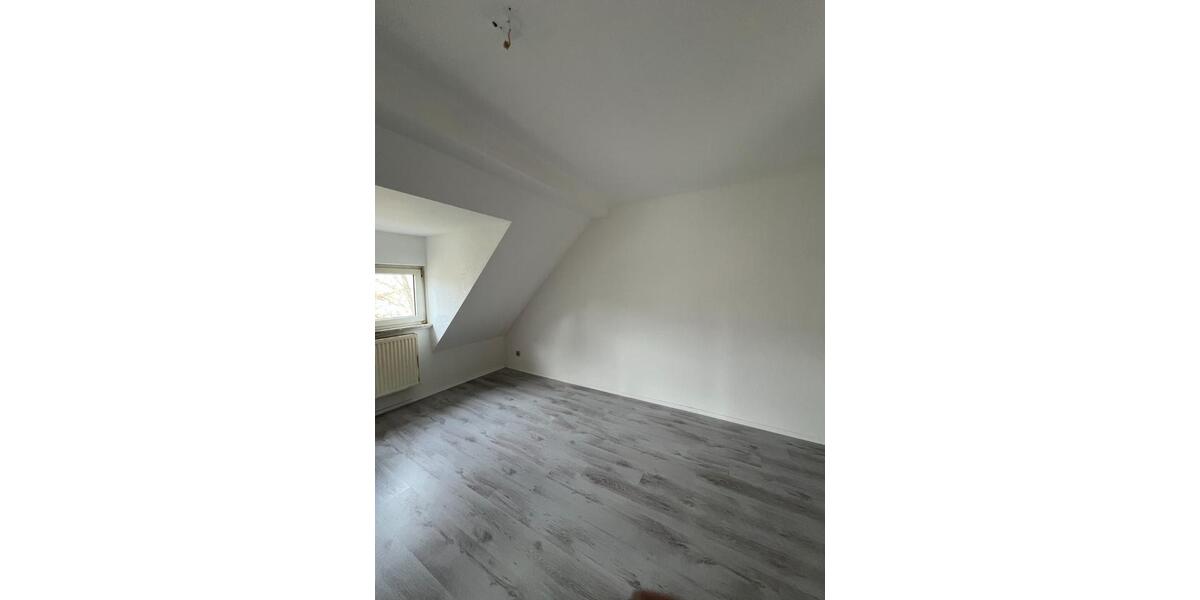 Dachgeschoßwohnung Nentershausen - 2 Zimmer, 48 m&sup2;, 280&euro; | Angebot:24806764