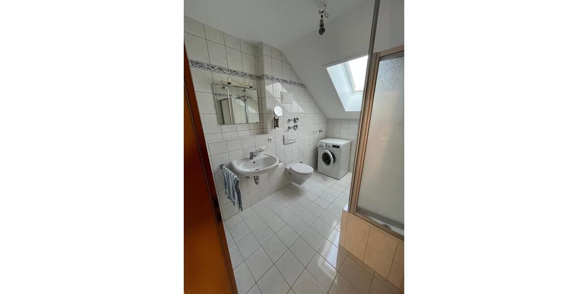 Dachgeschoßwohnung Deggendorf - 2 Zimmer, 59 m&sup2;, 650&euro; | Angebot:26135683