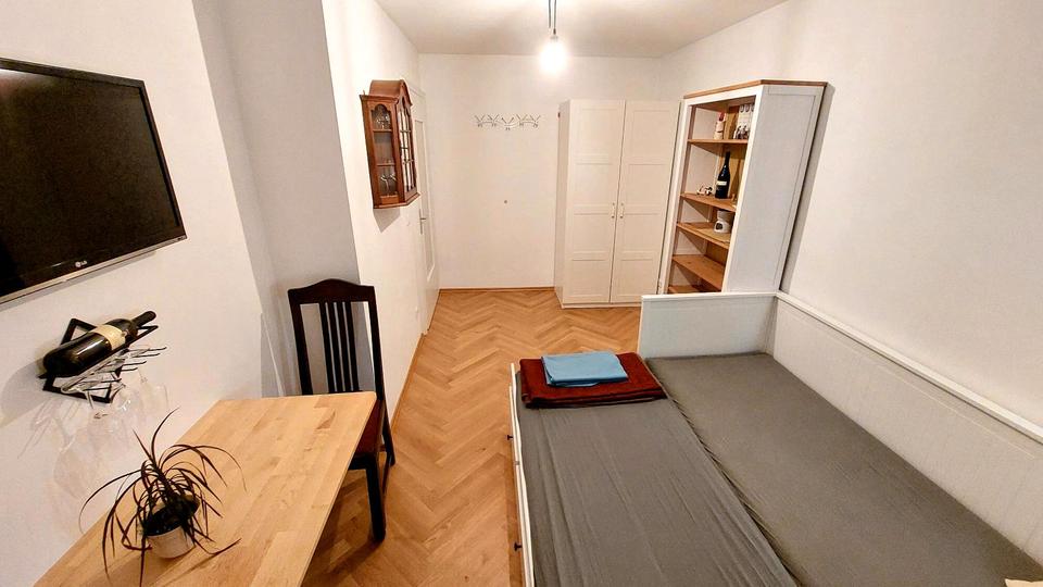 Wohnen auf Zeit München Sendling-Westpark - 1 Zimmer, 13 m&sup2;, 370&euro; | Angebot:24746584