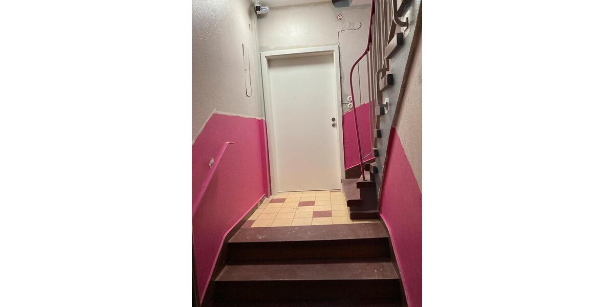 Etagenwohnung Saarbrücken West - 1 Zimmer, 40 m&sup2;, 320&euro; | Angebot:26250188