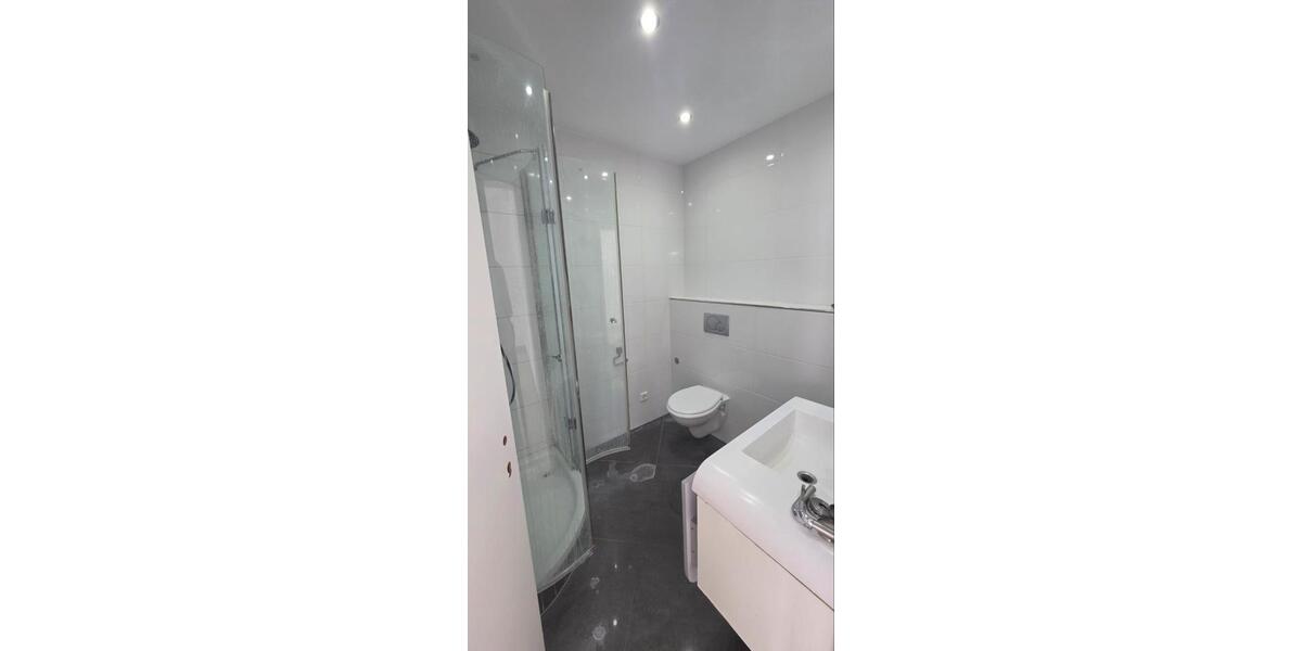 Etagenwohnung Düsseldorf Stadtbezirk 9 - 2 Zimmer, 55 m&sup2;, 1.050&euro; | Angebot:26501559