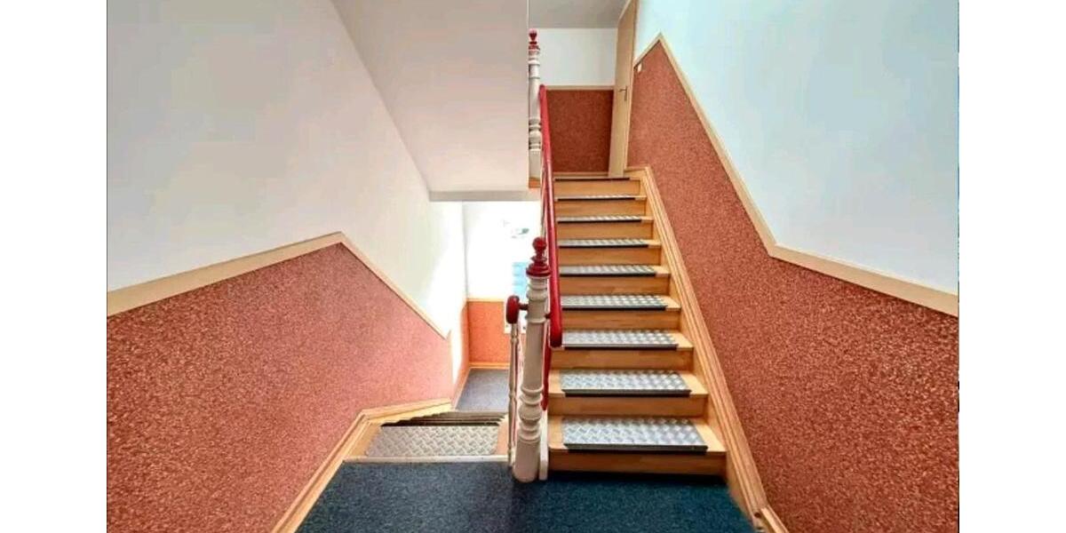 Dachgeschoßwohnung Oberhausen Rothebusch - 3 Zimmer, 95 m&sup2;, 1.000&euro; | Angebot:26253421
