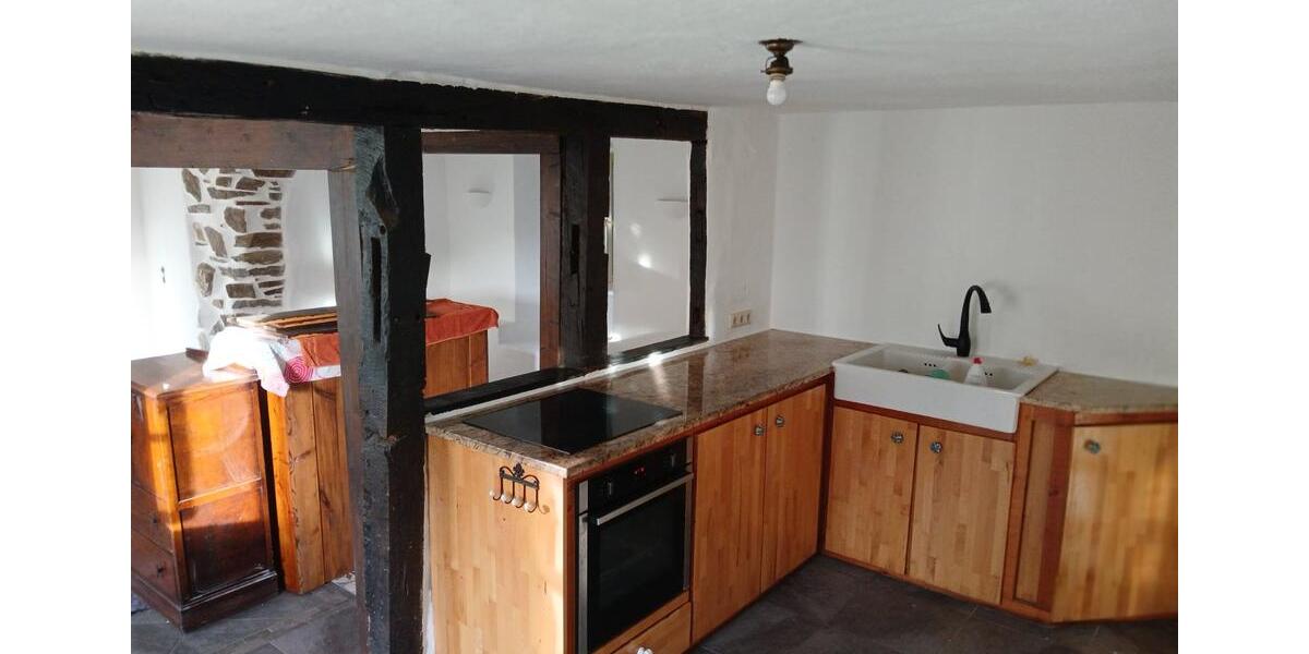 Bauernhaus, Landhaus Antweiler - 5 Zimmer, 130 m&sup2;, 1.200&euro; | Angebot:25645965