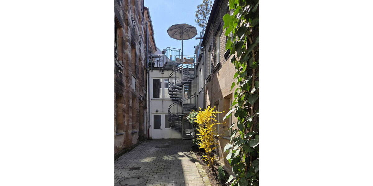 Etagenwohnung Fürth Innenstadt - 2 Zimmer, 77 m&sup2;, 785&euro; | Angebot:26015836