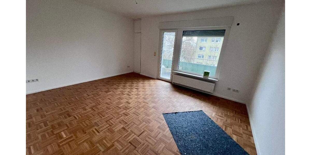 Erstbezug nach Sanierung: freundliche 2-Zimmer-Wohnung mit Balkon nahe Hanauer Landstr 2 zimmer