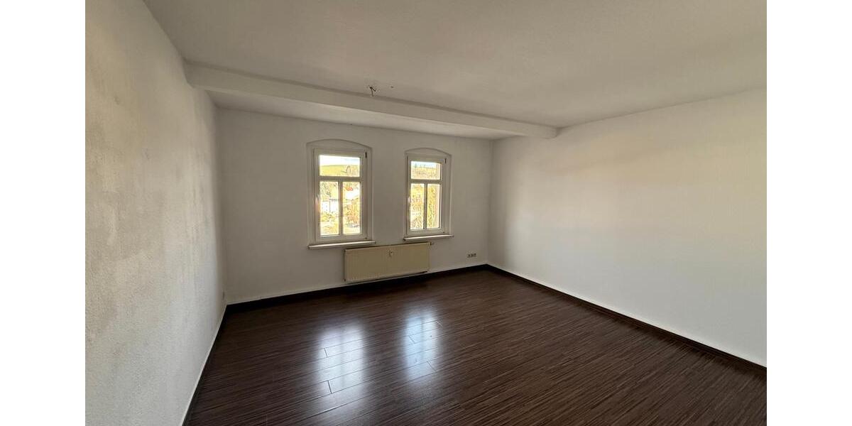 Tolle 3-Raum-DG-Wohnung mit herrlichem Blick über Greiz 3 zimmer