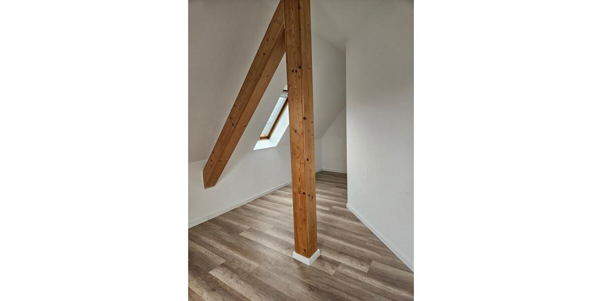 Etagenwohnung Burgstädt - 3 Zimmer, 79 m&sup2;, 490&euro; | Angebot:26442322