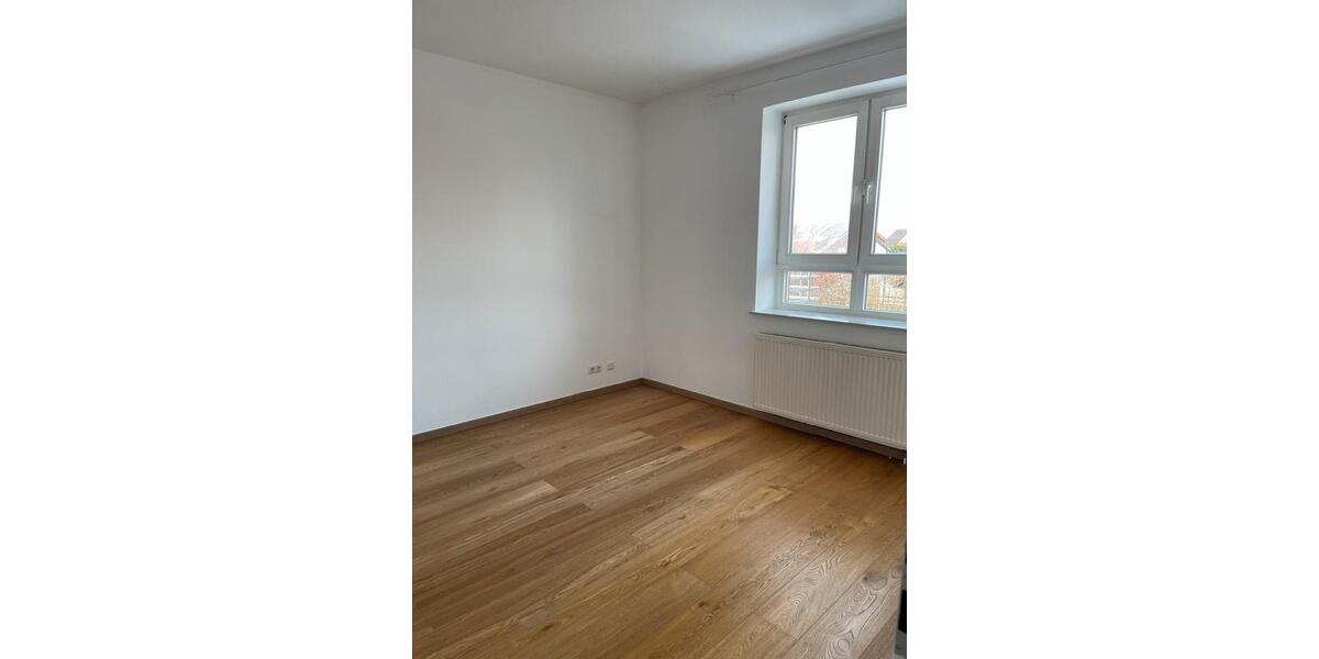 Etagenwohnung Oldenburg Bloherfelde - 2 Zimmer, 81 m&sup2;, 980&euro; | Angebot:25055188