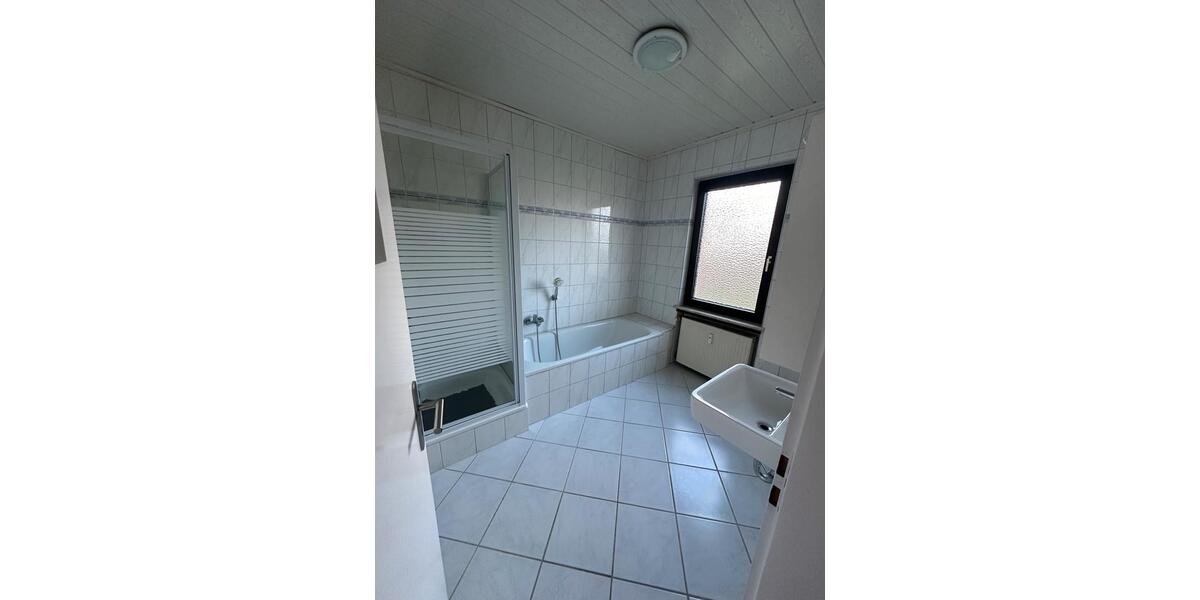 Etagenwohnung Hann. Münden - 3 Zimmer, 96 m&sup2;, 1.090&euro; | Angebot:26227814