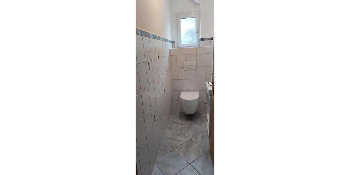Etagenwohnung Tettnang - 6 Zimmer, 150 m&sup2;, 2.000&euro; | Angebot:26285260