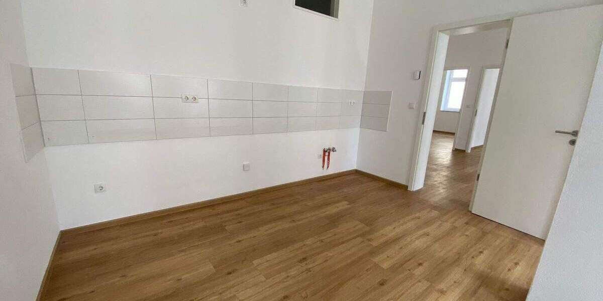 Etagenwohnung Stralsund Tribseer - 5 Zimmer, 110 m&sup2;, 1.010&euro; | Angebot:26257581