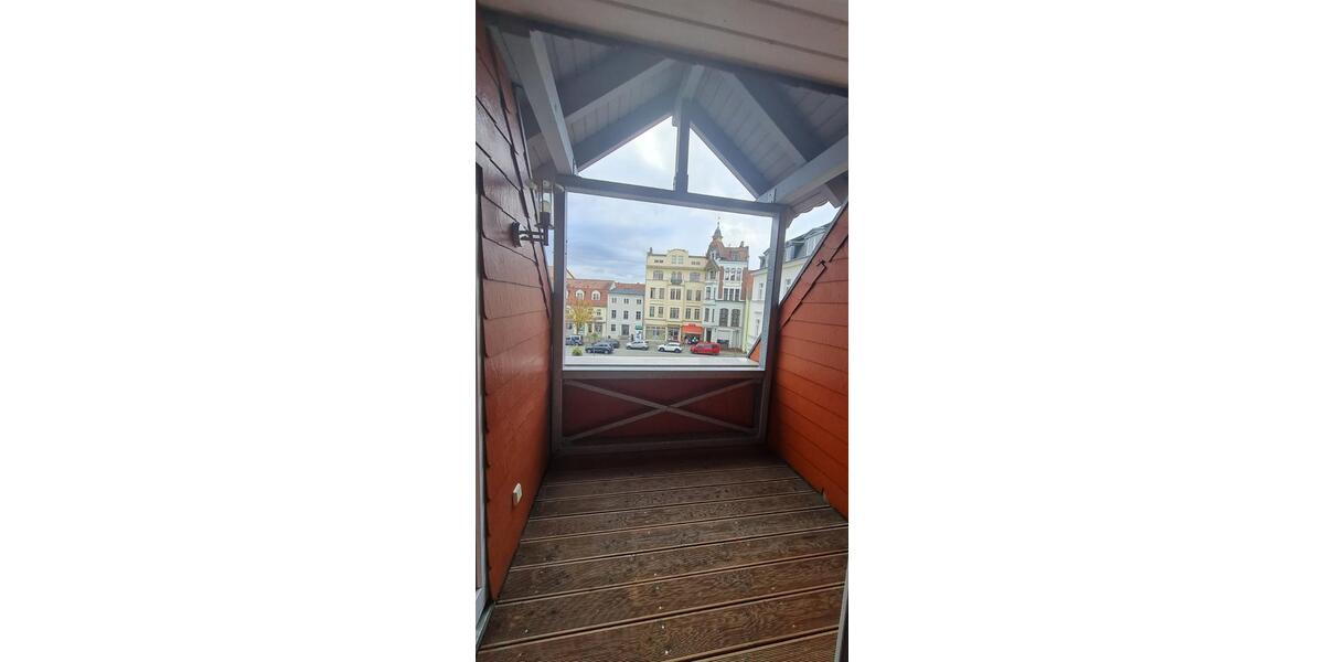 Dachgeschoßwohnung Finsterwalde - 2 Zimmer, 71 m&sup2;, 490&euro; | Angebot:24976258