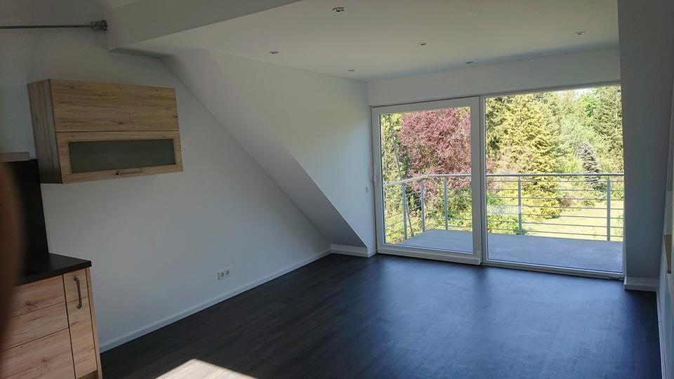 Geräumige, lichtdruchflutete Dachgeschoßwohnung in ruhiger Lage