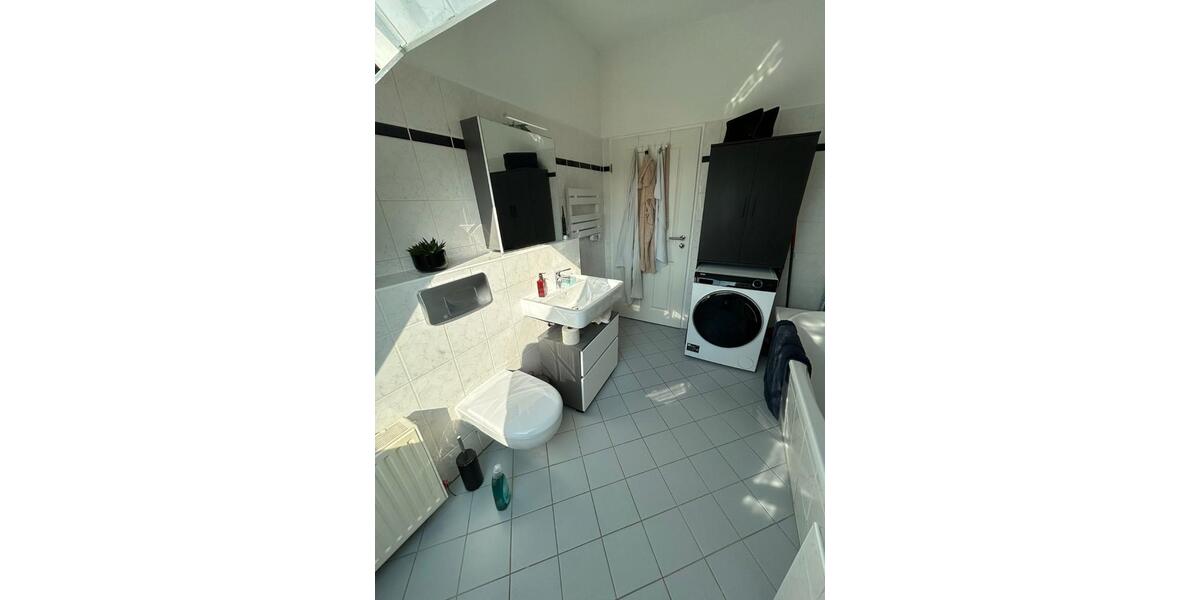 Dachgeschoßwohnung Berlin Treptow-Köpenick - 4 Zimmer, 79 m&sup2;, 1.400&euro; | Angebot:26278833