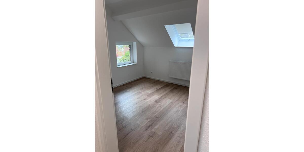 Wohnen auf Zeit Nettetal - 5 Zimmer, 15 m&sup2;, 400&euro; | Angebot:24438096