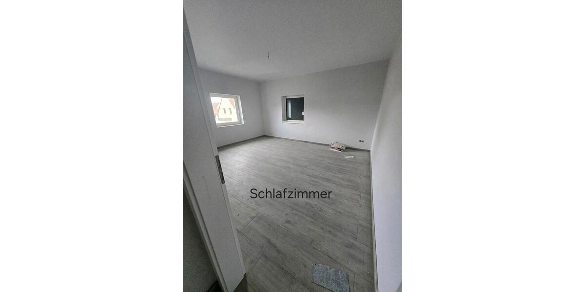 Erdgeschoßwohnung Wunstorf - 4 Zimmer, 120 m&sup2;, 1.740&euro; | Angebot:26051393