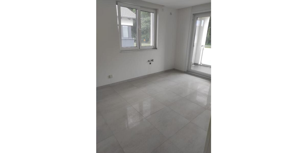 Neubauwohnung im Zweifamilienhaus in Brechtener Heide 4.5 zimmer