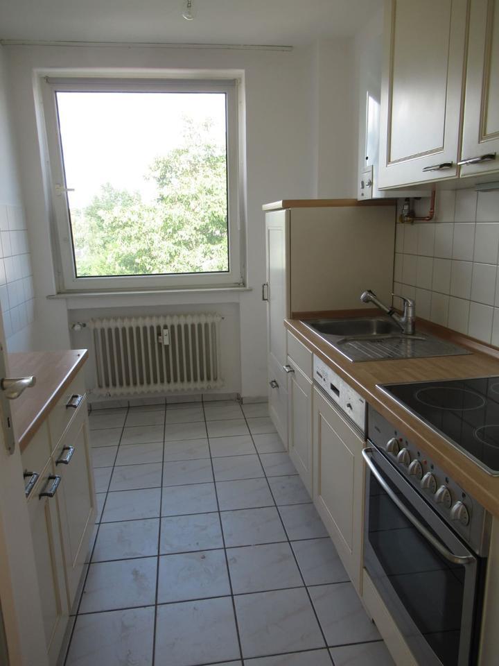 Uninähe. 2 -Zi.- Whg. mit Balkon und EBK. Prima Lage in Herrenhausen. zimmer