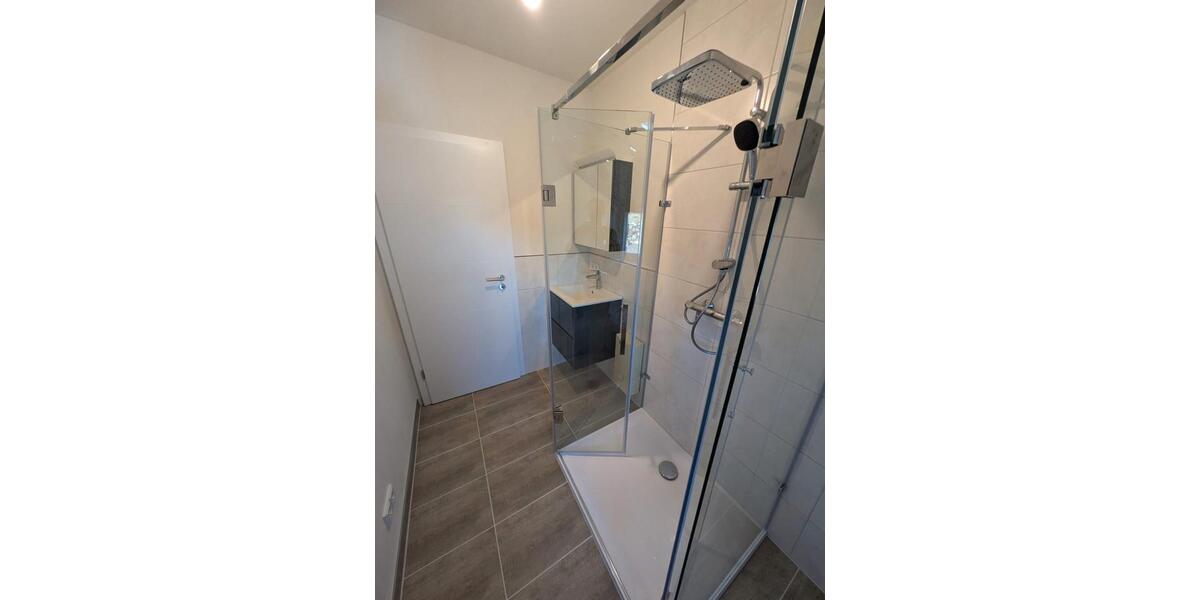 Dachgeschoßwohnung Gummersbach Berstig Süd - 3 Zimmer, 70 m&sup2;, 900&euro; | Angebot:26062545